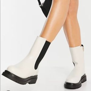 Reserved(Melissa) TRUFFLE COLLECTION Mid Chunky Height White Boots